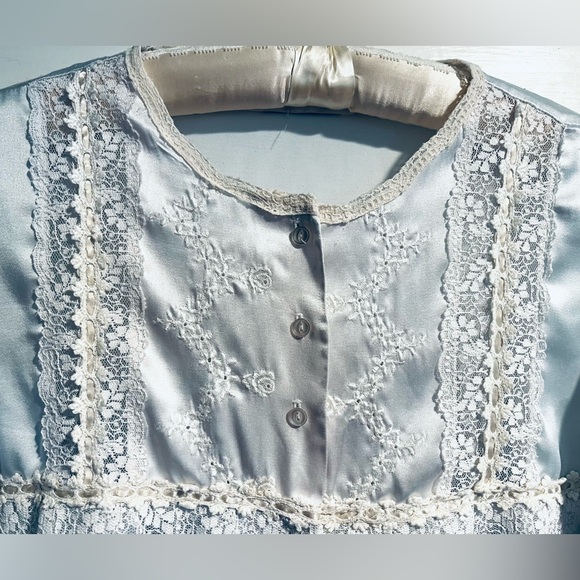 Vintage Christian Dior Ice Blue Lace Satin Nightgown Cottage Granny Core - Picture 3 of 6